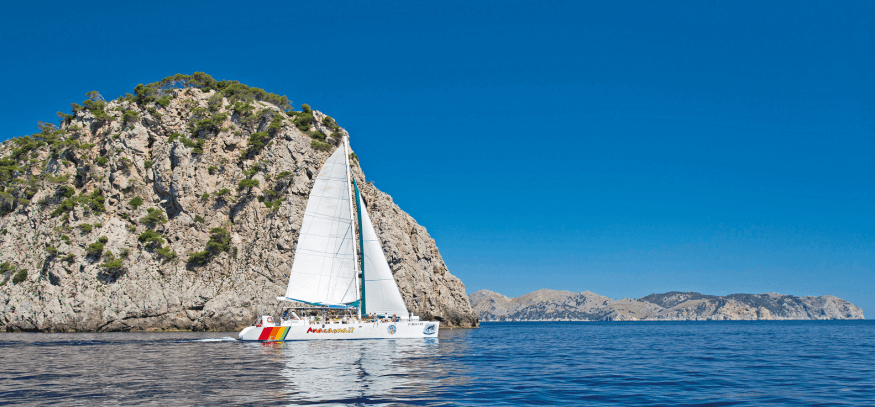 paseo barco alcudia