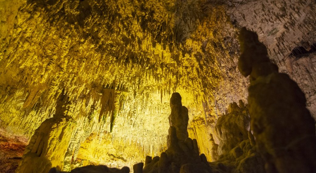 interior de las cuevas del Drach
